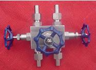 QFF3型三閥組生產